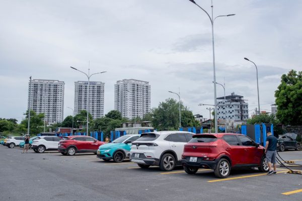 trạm xạc xe điện thông minh